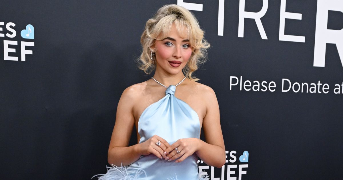 Gentle Blue Was the Standout Coloration of the 2025 Grammy Awards